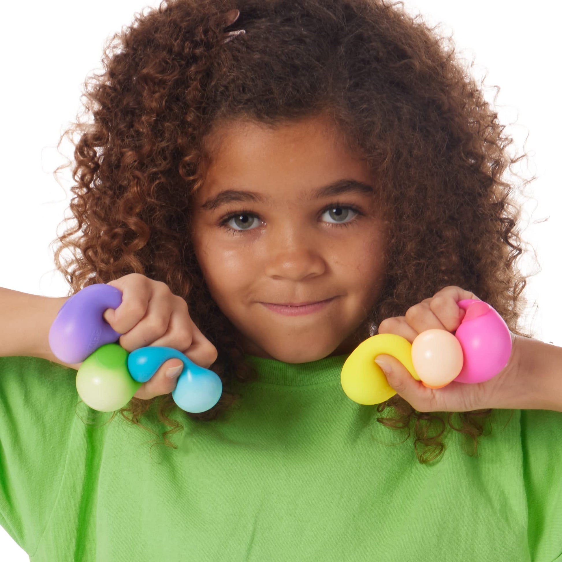 Schylling-Rainbow Teenie Nee Doh-Ages 3+